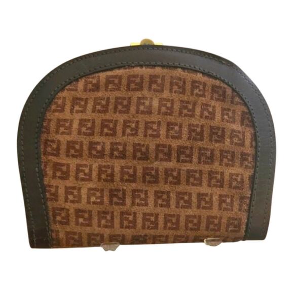 Authentic FENDI Logo Calfskin Leather and Suede Wallet - Picture 2 of 7